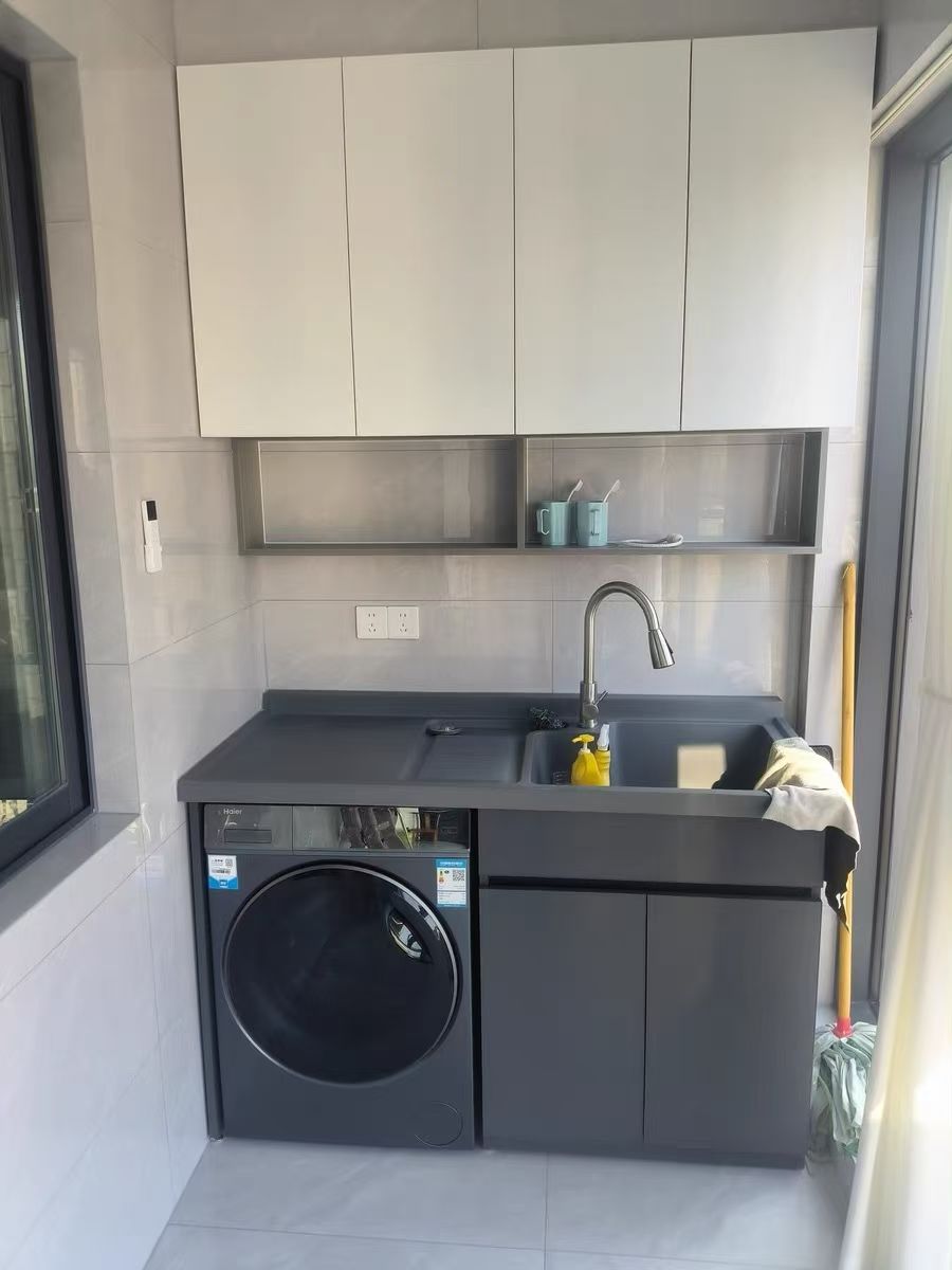 洗衣柜厂家直销，需要可以联系