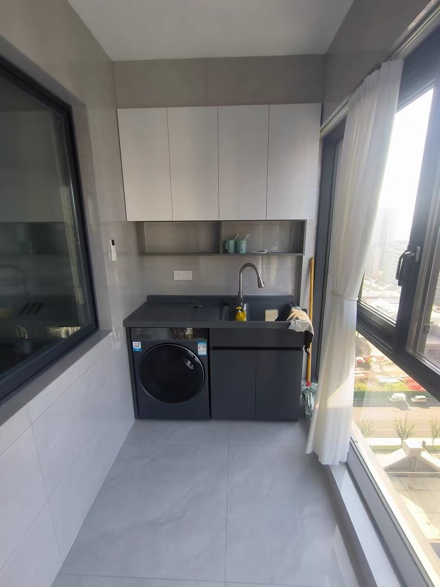 洗衣柜厂家直销，需要可以联系