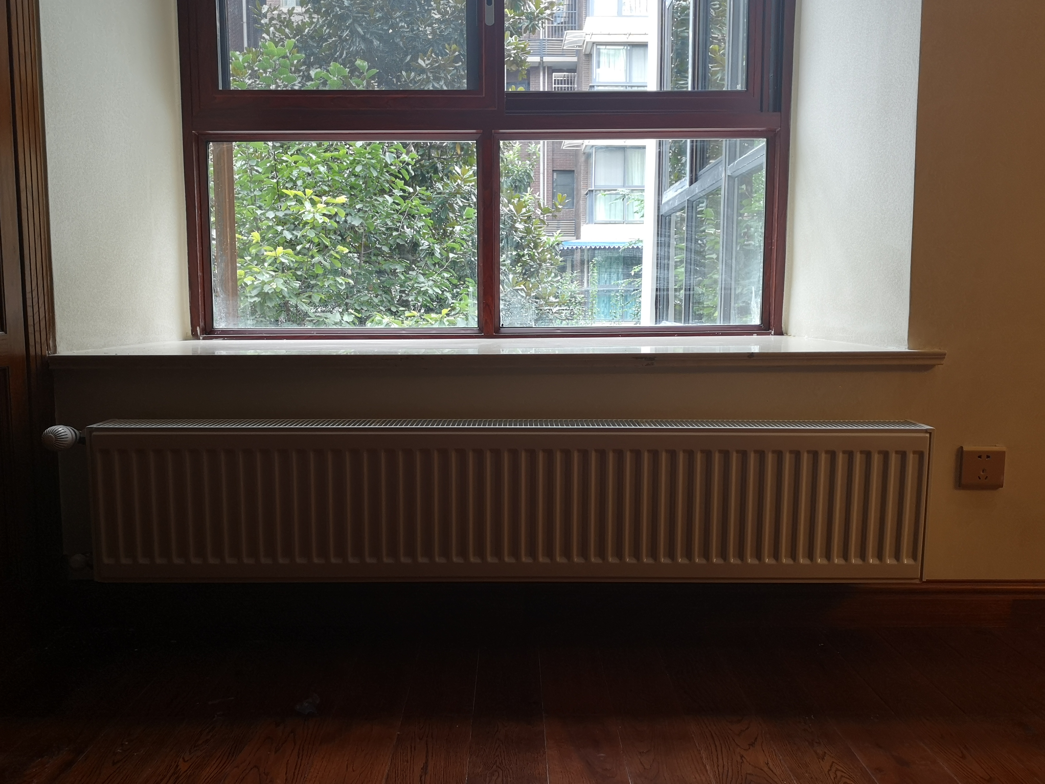 地暖、暖气片、明装（暗装）安装及维保服务