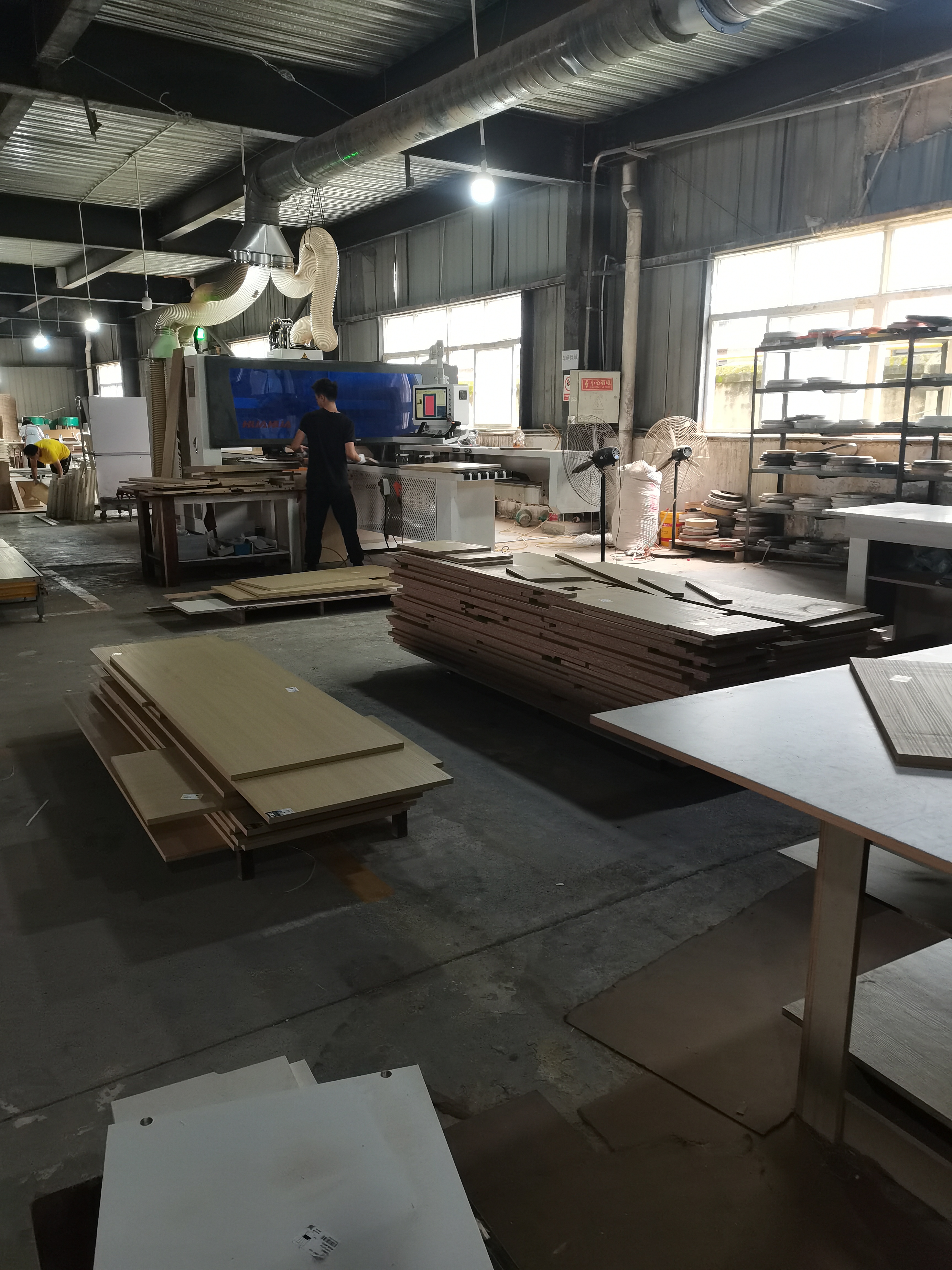 全屋定制工厂，欢迎工厂参观及咨询