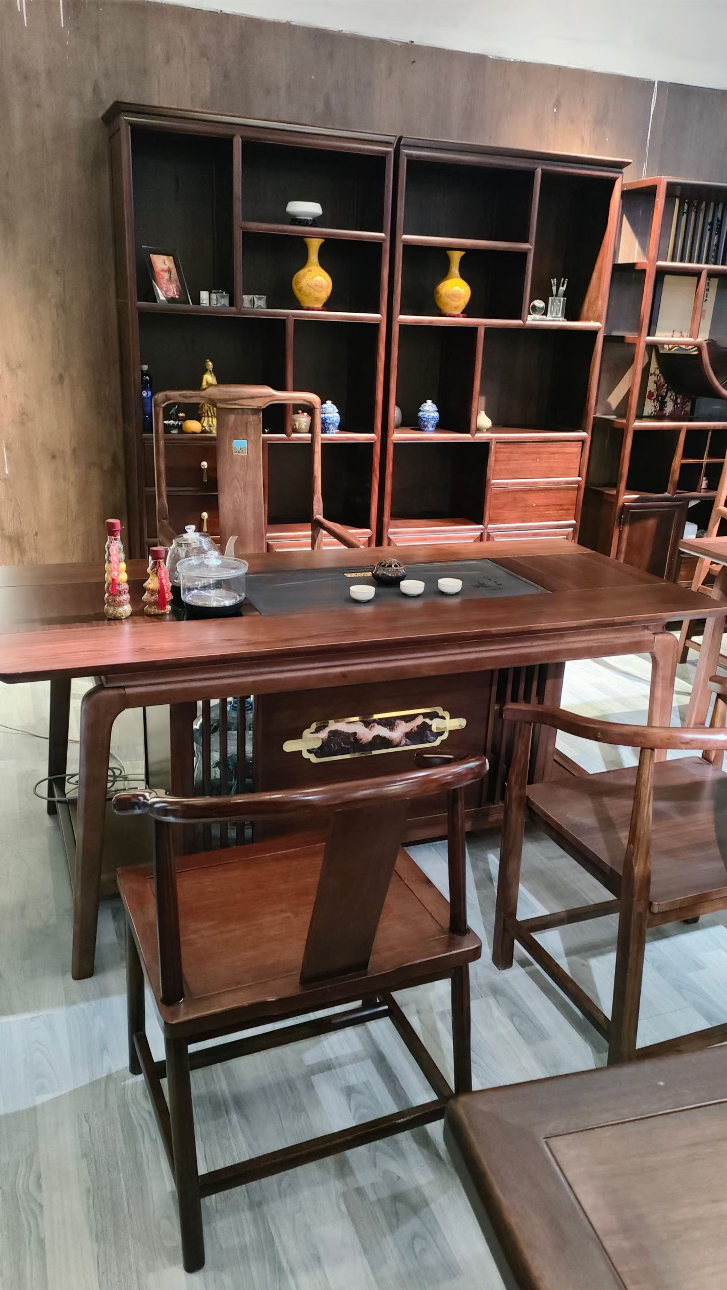 成都源头家具工厂徐蓉