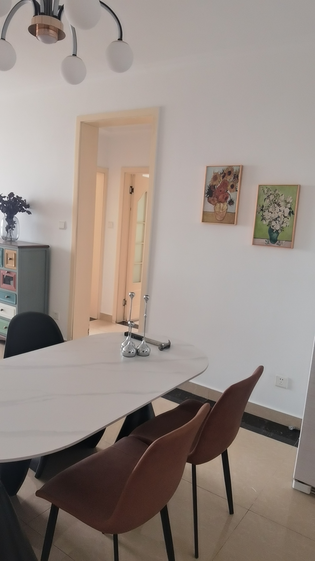 本人带团队，只赚点人工辛苦费，家装工装需要涂料工的找我，李师父13330699524