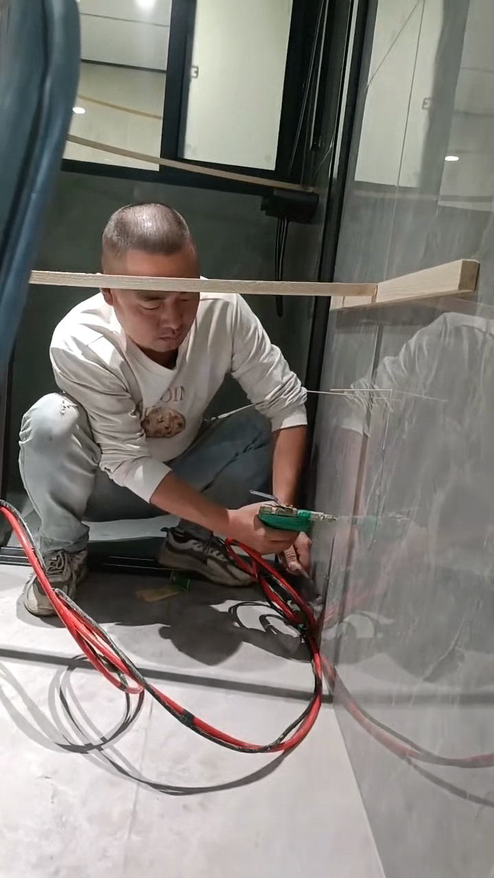 瓷砖空鼓无痕修复