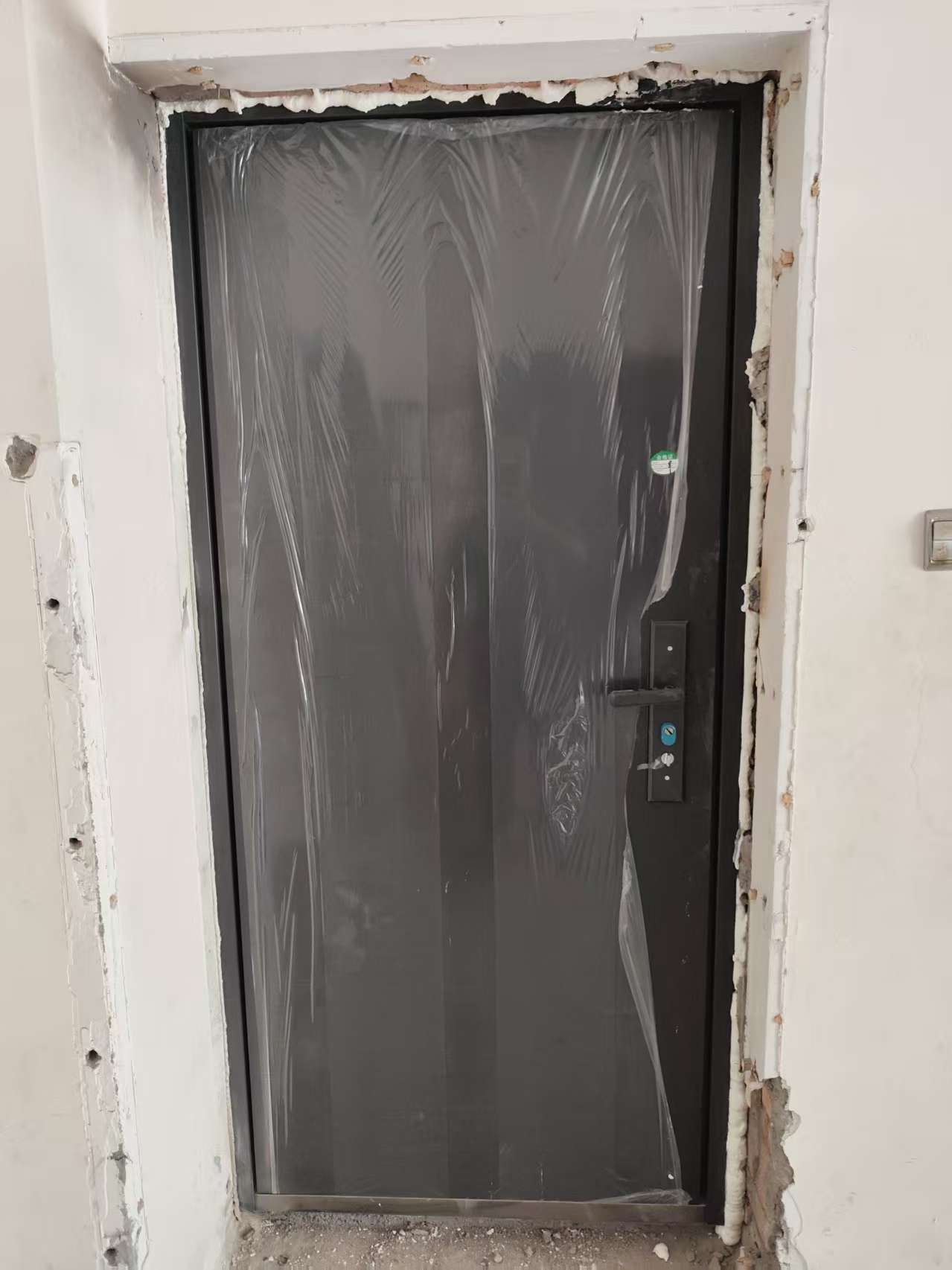 新款防盗门安装