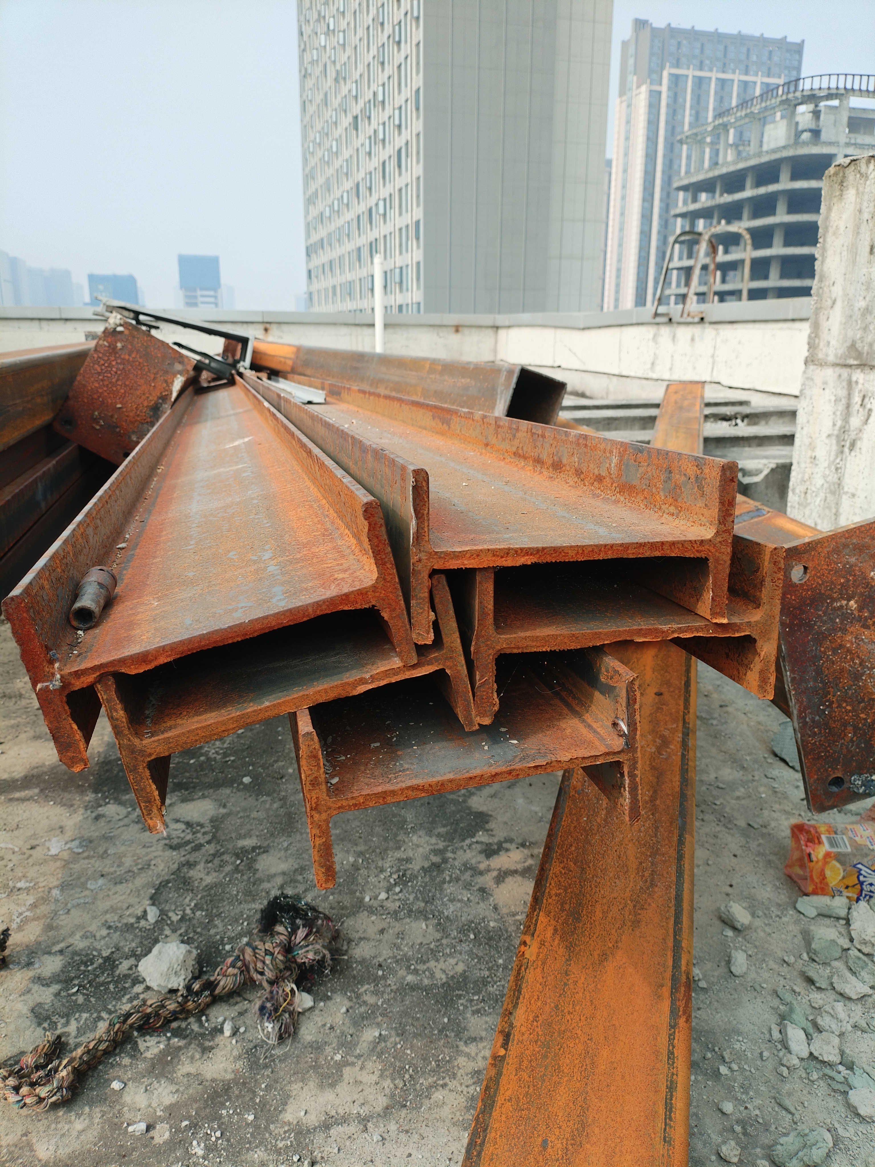 别墅：现浇;钢构搭建，质量可靠，价格心动