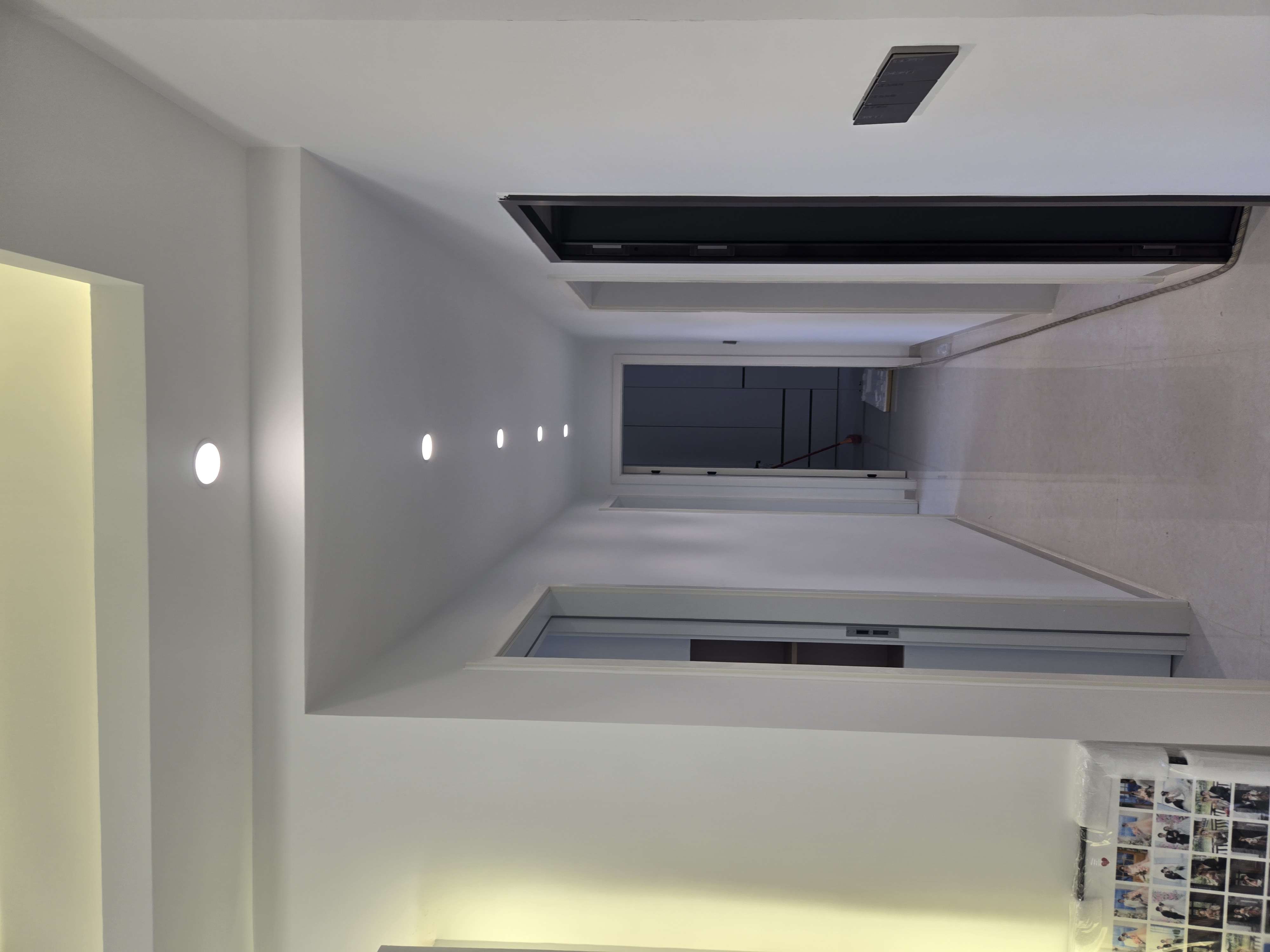 专业承接家装工装，水电，吊顶，隔墙；铺地砖，拆改工程，价格低透明，性价比高，免费设计，联系电话15277333484