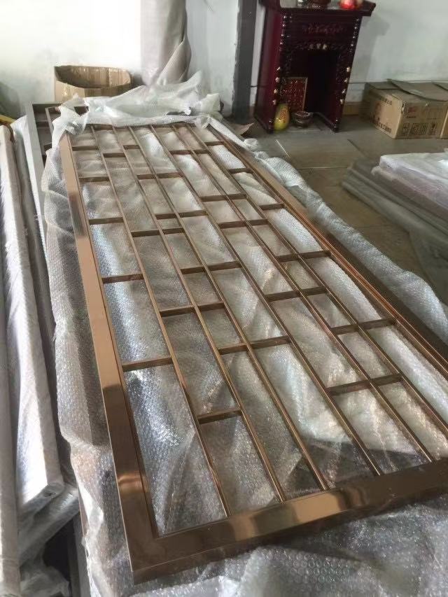 四川鑫泰金长期承接不锈钢金属制品加工及不锈钢装饰工程