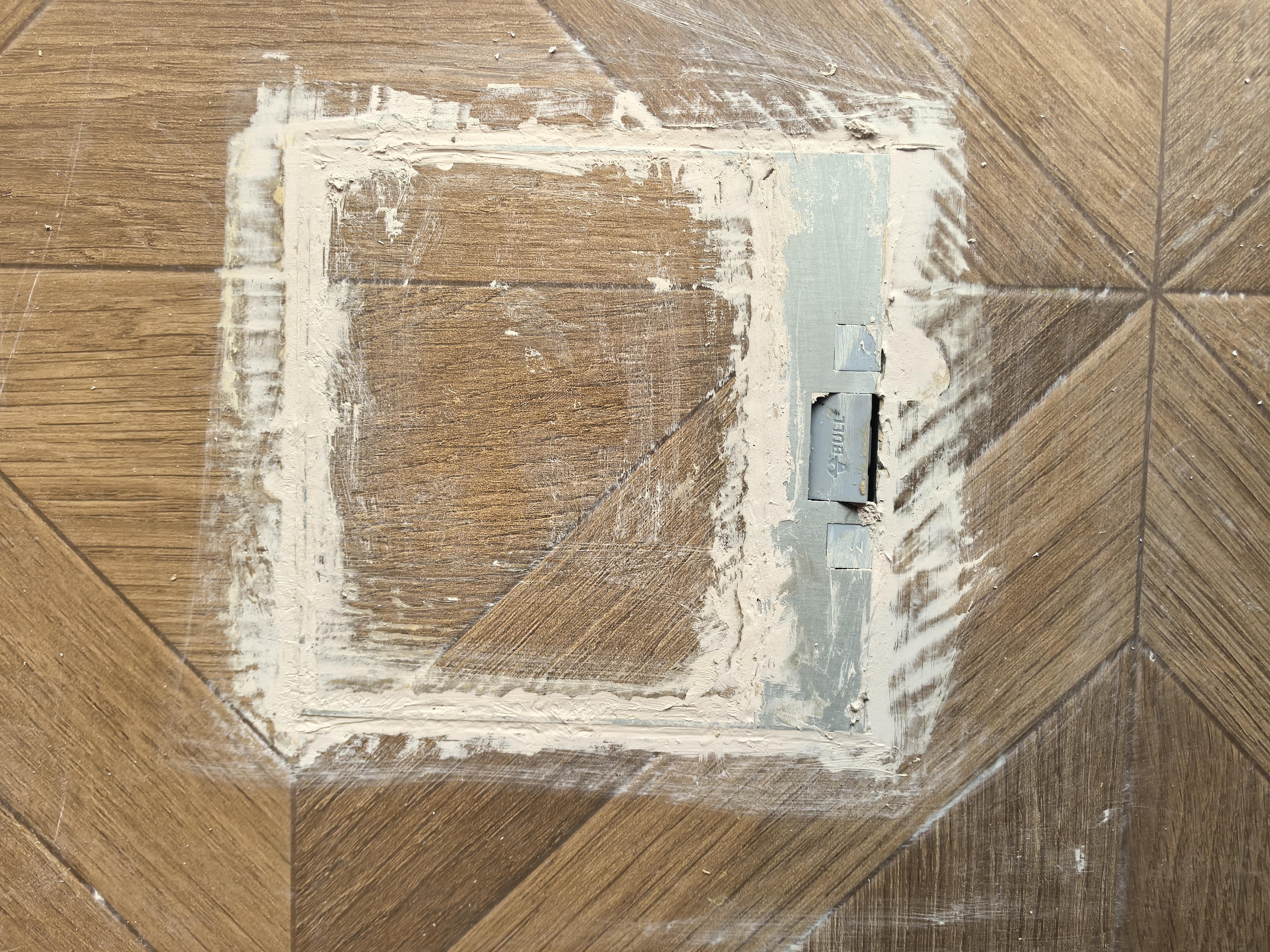 家居木石精修13684052899微同 请存备急用