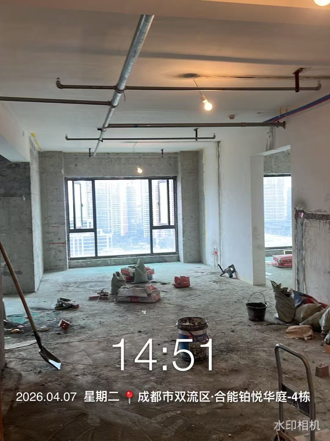 需要一个贴砖师傅