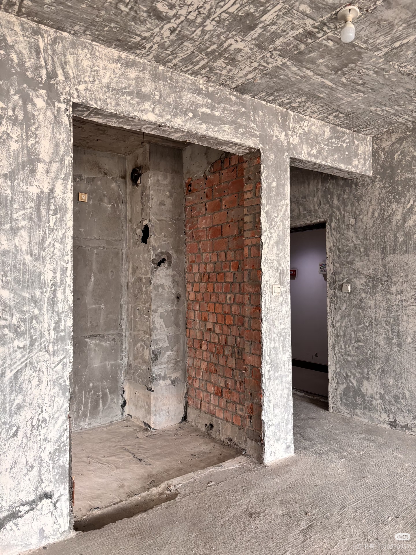 专业拆除砸墙铲墙建渣清运