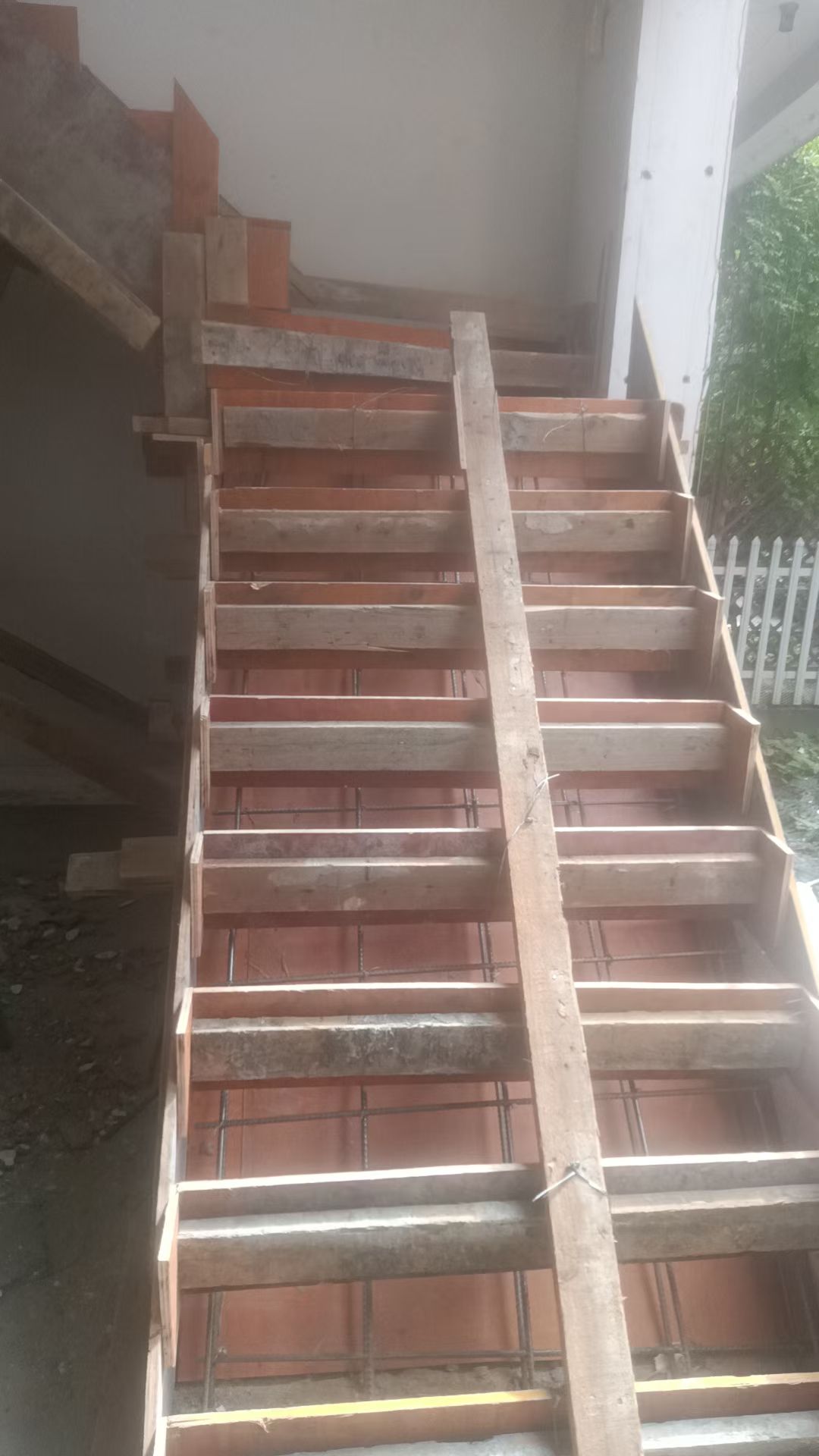 钢结构现浇搭建